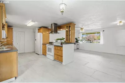 11722 NW 9th Ave, Vancouver, WA 98685 - Photo 12