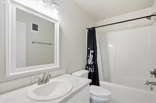 341 NW Hope Ct, Willamina, OR 97396 - Photo 16