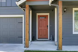 341 NW Hope Ct, Willamina, OR 97396 - Photo 4