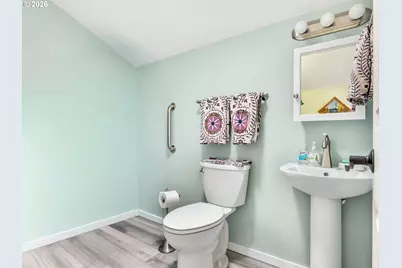 1990 SE Sheridan St, Astoria, OR 97103 - Photo 32