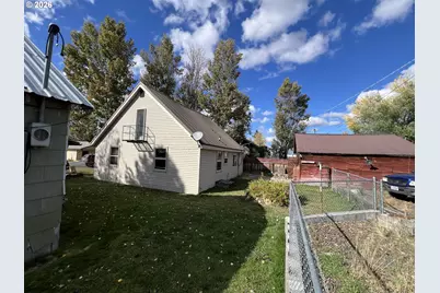 108/110 Park Ave, Seneca, OR 97873 - Photo 2