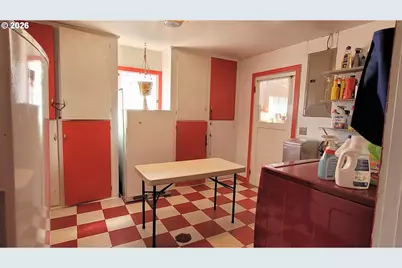 204 Main St, Richland, OR 97870 - Photo 12