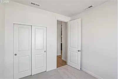 712 Magnolia Ave, Woodburn, OR 97071 - Photo 8