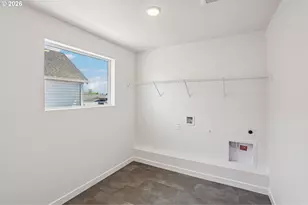 712 Magnolia Ave, Woodburn, OR 97071 - Photo 10