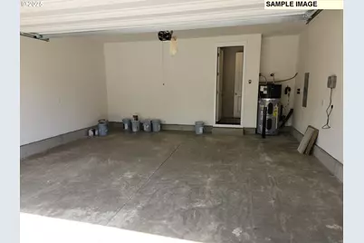 712 Magnolia Ave, Woodburn, OR 97071 - Photo 8