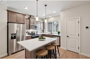 21196 SW Ortiz Ln, Beaverton, OR 97003 - Photo 4