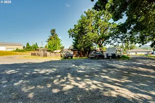 39128 Dexter Rd, Dexter, OR 97431 - Photo 32