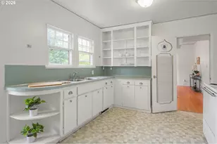 1610 Olive St, Eugene, OR 97401 - Photo 18