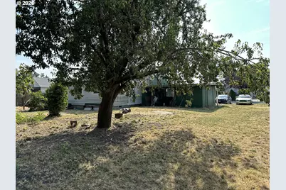 467 17th St, Springfield, OR 97477 - Photo 10