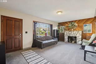 9328 SE Glenwood St, Portland, OR 97266 - Photo 8