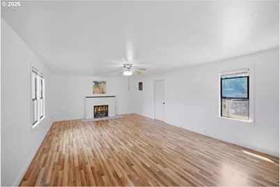 1044 23rd Ave, Sweet Home, OR 97386 - Photo 6