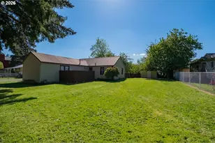 1044 23rd Ave, Sweet Home, OR 97386 - Photo 24
