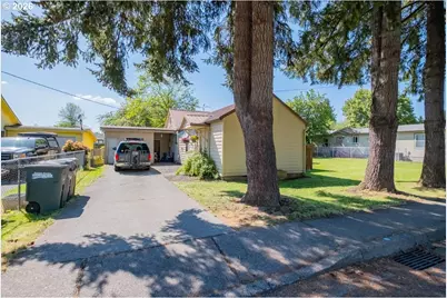1044 23rd Ave, Sweet Home, OR 97386 - Photo 2