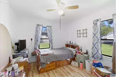 1044 23rd Ave, Sweet Home, OR 97386 - Photo 16