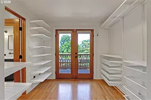 3335 NE Holladay St, Portland, OR 97232 - Photo 18
