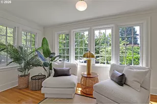 3335 NE Holladay St, Portland, OR 97232 - Photo 6