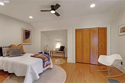 3335 NE Holladay St, Portland, OR 97232 - Photo 22
