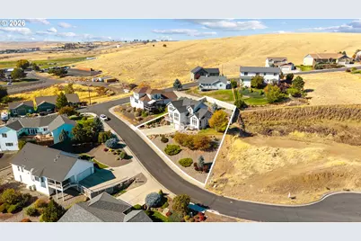 2221 NW Ingram Ln, Pendleton, OR 97801 - Photo 32