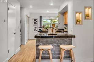 6836 N Pittsburg Ave, Portland, OR 97203 - Photo 12