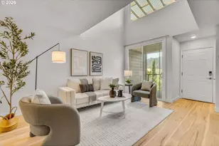 6836 N Pittsburg Ave, Portland, OR 97203 - Photo 2