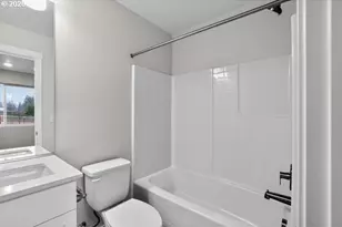 7527 NW Eleanor Ave, Portland, OR 97229 - Photo 12