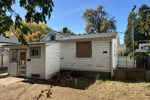 6416 N Omaha Ave, Portland, OR 97217 - Photo 8