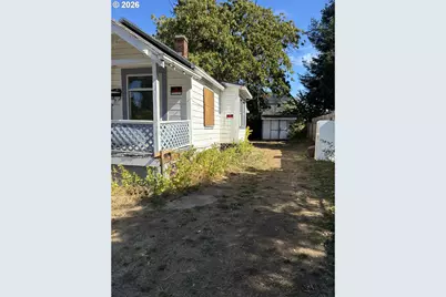 6416 N Omaha Ave, Portland, OR 97217 - Photo 4