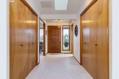 702 NE 134th St, Vancouver, WA 98685 - Photo 8