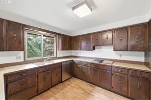 14325 NW Pheasant Hill Rd, McMinnville, OR 97128 - Photo 18