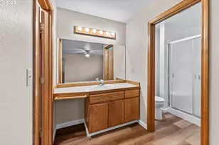 2245 NW Cabrillo Ct, Roseburg, OR 97471 - Photo 14