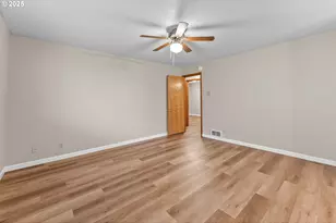 2245 NW Cabrillo Ct, Roseburg, OR 97471 - Photo 12