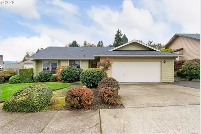 2245 NW Cabrillo Ct, Roseburg, OR 97471 - Photo 1