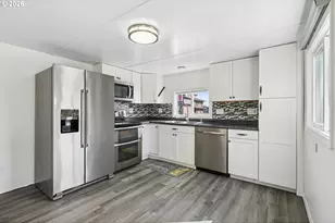 18989 NE Marine Dr, Portland, OR 97230 - Photo 16