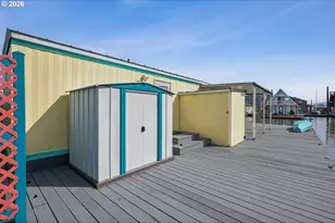 18989 NE Marine Dr, Portland, OR 97230 - Photo 10