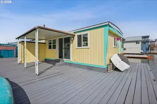 18989 NE Marine Dr, Portland, OR 97230 - Photo 14