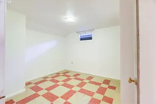 814 W 11th St, The Dalles, OR 97058 - Photo 34