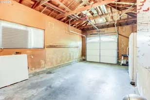 814 W 11th St, The Dalles, OR 97058 - Photo 40
