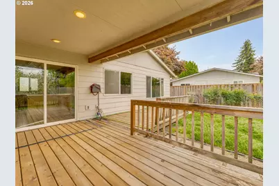 2024 NE Poynter St, Hillsboro, OR 97124 - Photo 32