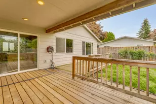 2024 NE Poynter St, Hillsboro, OR 97124 - Photo 32