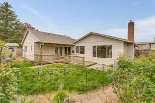 2024 NE Poynter St, Hillsboro, OR 97124 - Photo 34