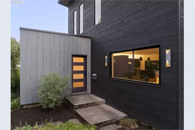 2540 SE Clay St, Portland, OR 97214 - Photo 2