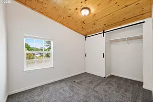 105 E 6th St, Lowell, OR 97452 - Photo 12