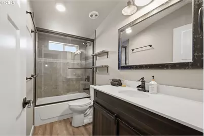105 E 6th St, Lowell, OR 97452 - Photo 14