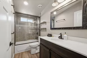 105 E 6th St, Lowell, OR 97452 - Photo 14