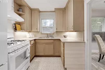 2309 SE 135th Ave, Portland, OR 97233 - Photo 16