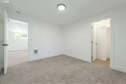 1860 W 12th Ave, Eugene, OR 97402 - Photo 18
