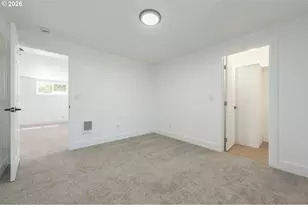 1860 W 12th Ave, Eugene, OR 97402 - Photo 18