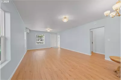 1530 SE Hamilton St, Roseburg, OR 97470 - Photo 10