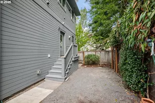 138 NE 18th Ave, Portland, OR 97232 - Photo 26