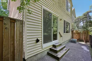 1381 NE Kinney St, Hillsboro, OR 97124 - Photo 26